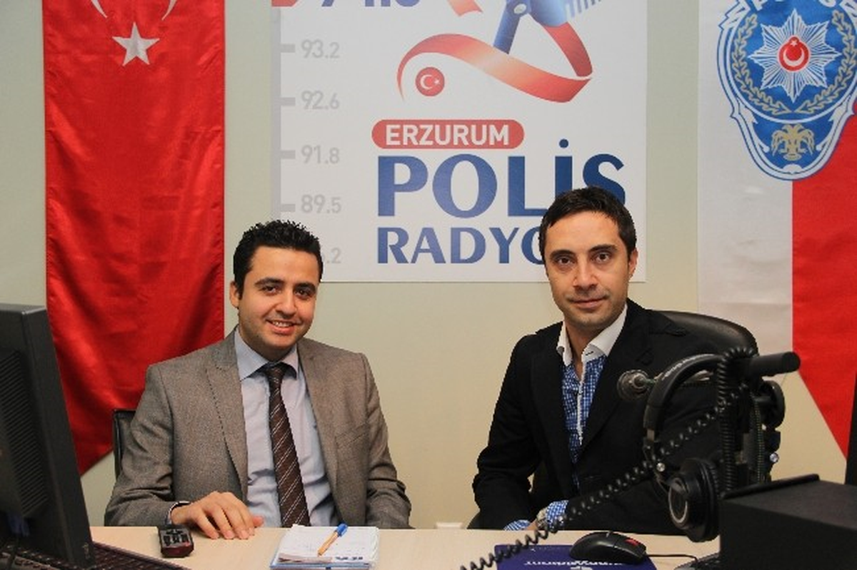 Polis Radyosu\'nda Üniversitelerin Bölge Ekonomisindeki Yeri Anlatıldı