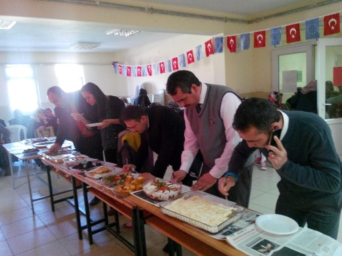 Sorgun\'da Bayat Ekmekten Yemek ve Tatlı Yarışması Düzenlendi