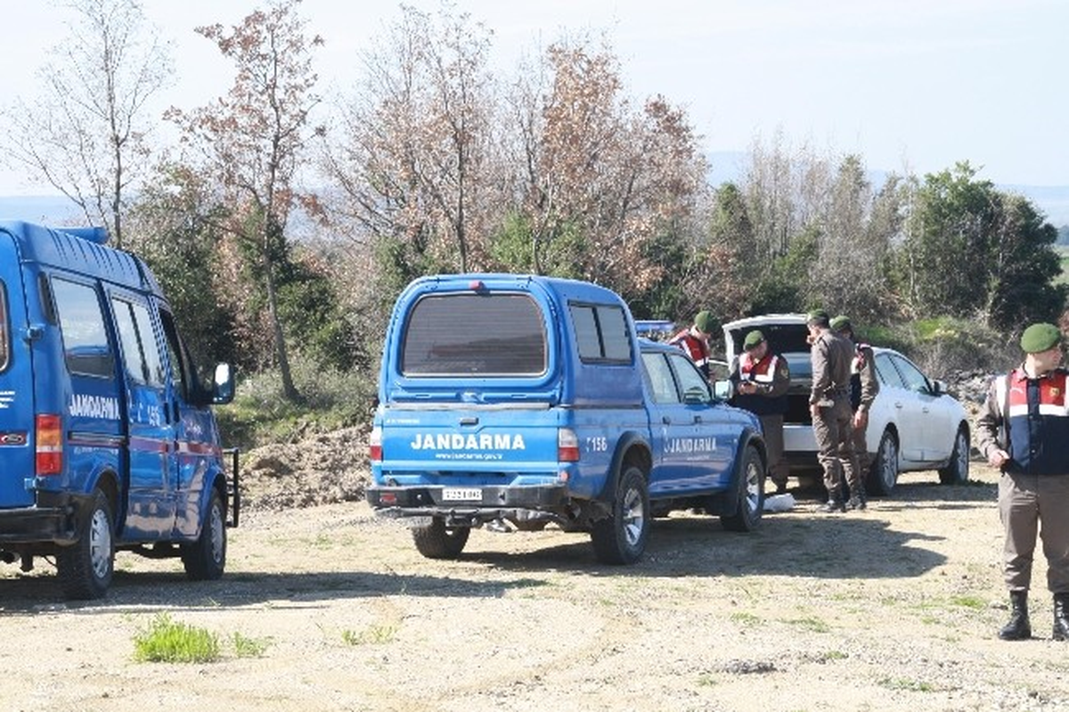 Şüphe Üzerine Aranan Kadının Çantasından 30 Gram Esrar Çıktı