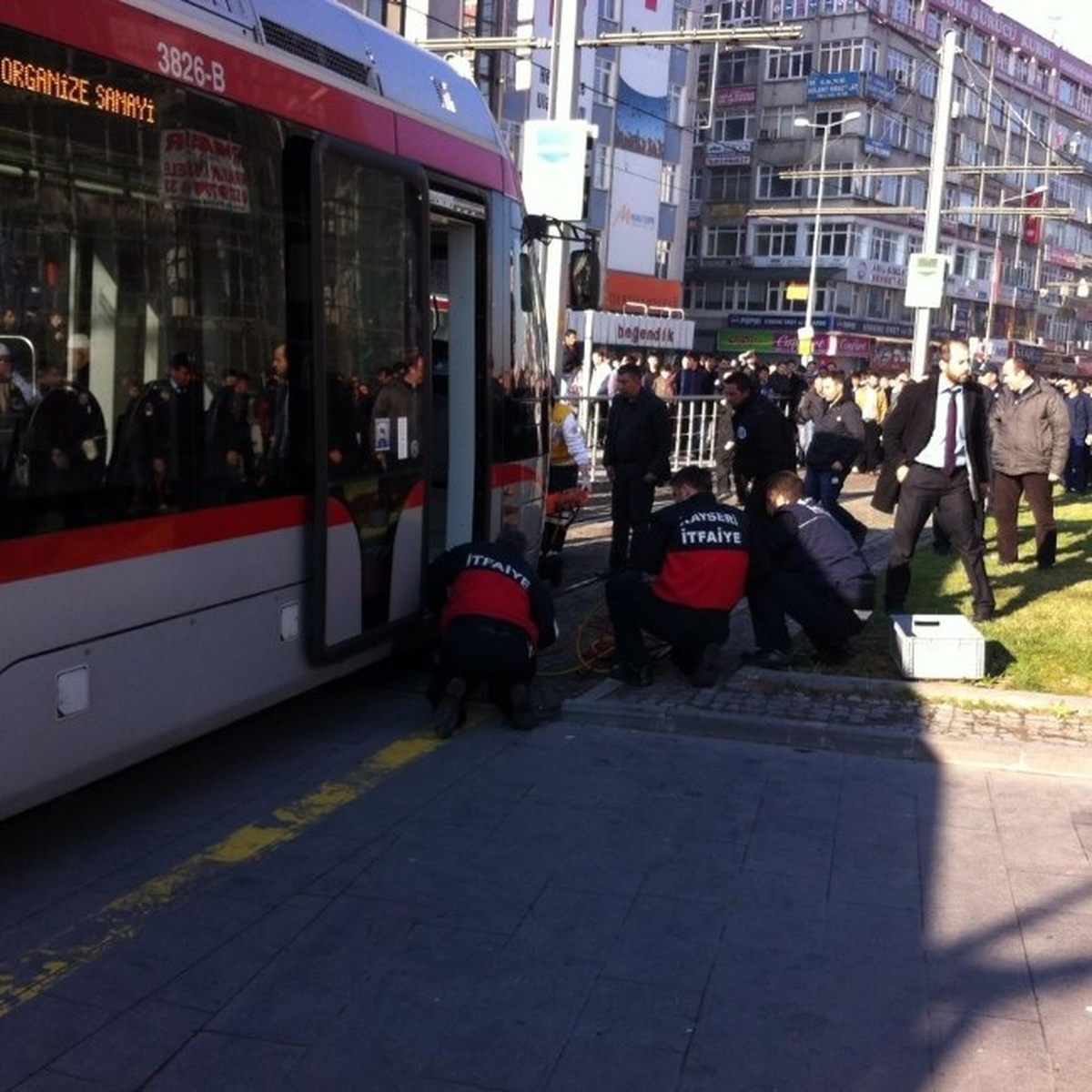 Tramvayın Çarptığı Yaşlı Kadın Hayatını Kaybetti
