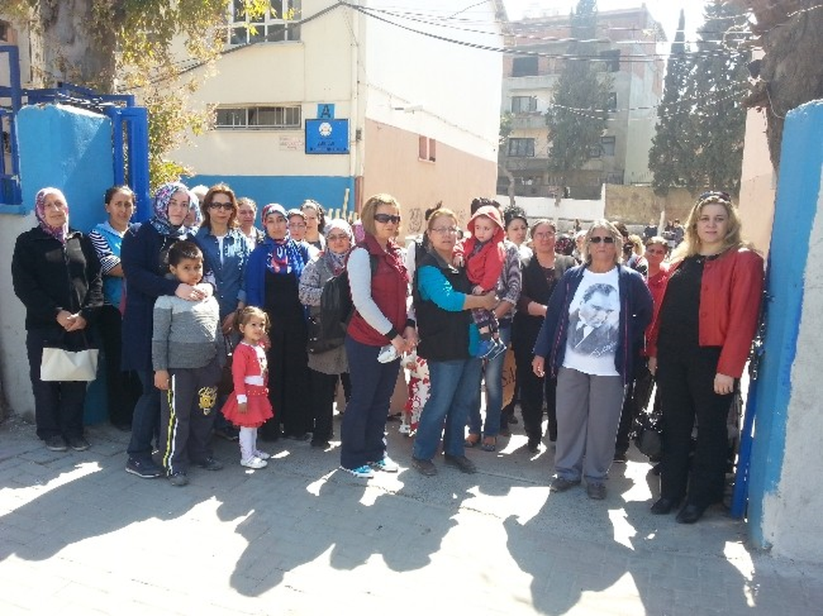 Veliler Okul Önünde Eylem Yaptı