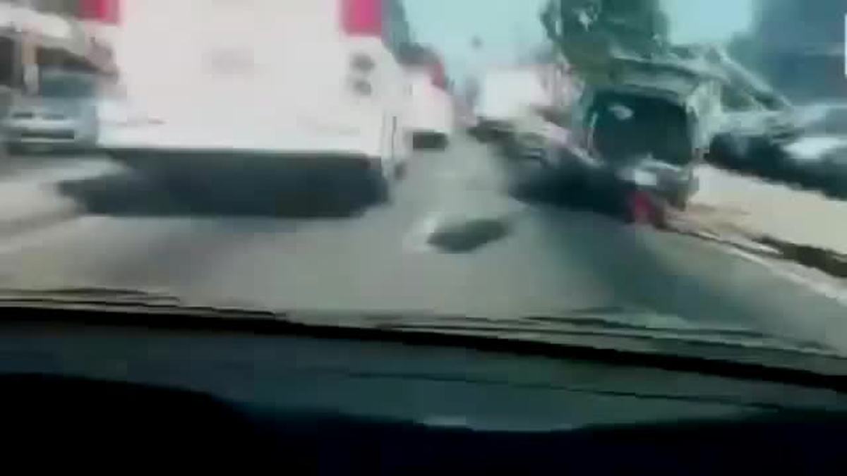 Vuruldu, Polis Otosunun Bagajında Hastaneye Götürülürken Yerlerde Sürüklendi