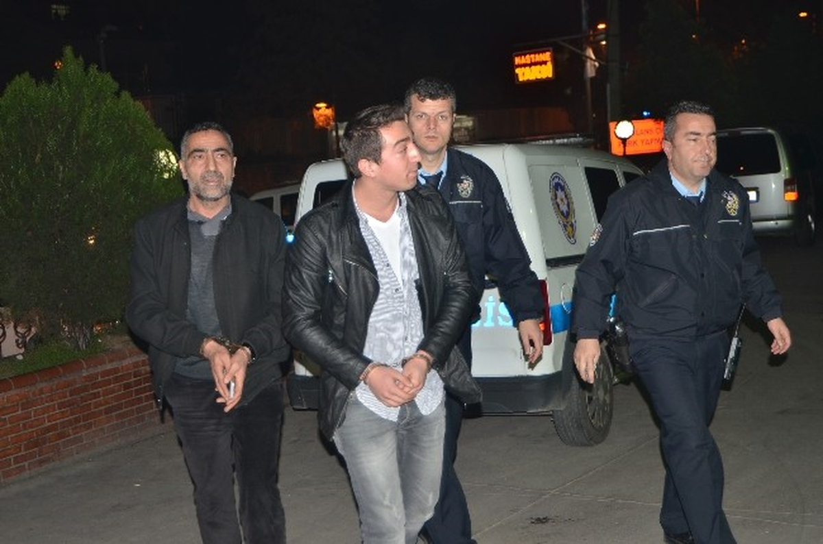 Alkol Testi İçin Hastaneye Giden Aile Doktor ve Polise Saldırdı