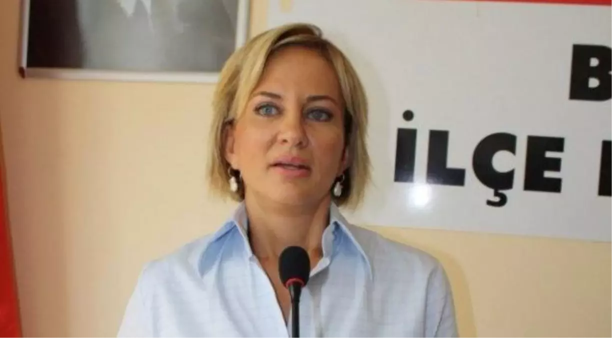 Aylin Kotil, Beyoğlu'da AK Parti Adayını Yakaladı