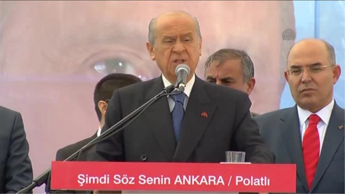 Bahçeli: "Sokak karanlıktır, sokak kanlıdır" -