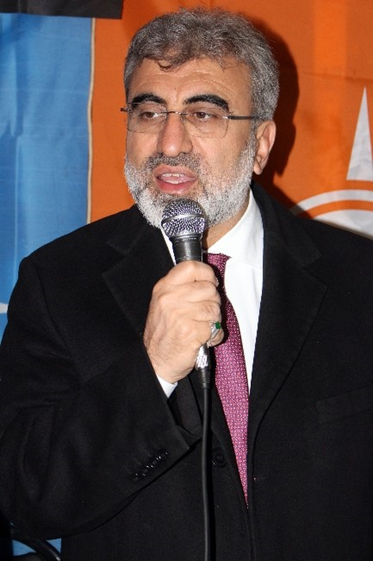 Bakan Yıldız, Ağrı\'da Esnafı Ziyaret Etti