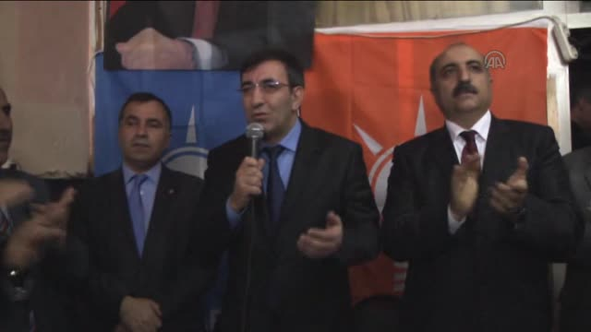 Bakan Yılmaz, Partililerle Bir Araya Geldi