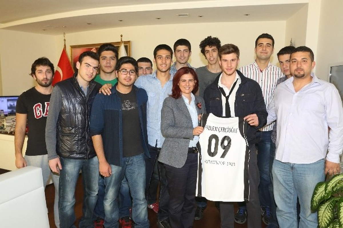 Başkan Çerçioğlu\'na Aydınspor 1923 Forması