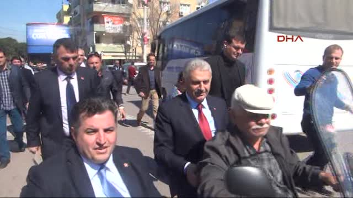 Binali Yıldırım, İzmir\'in İlçelerinde Seçim Turunda
