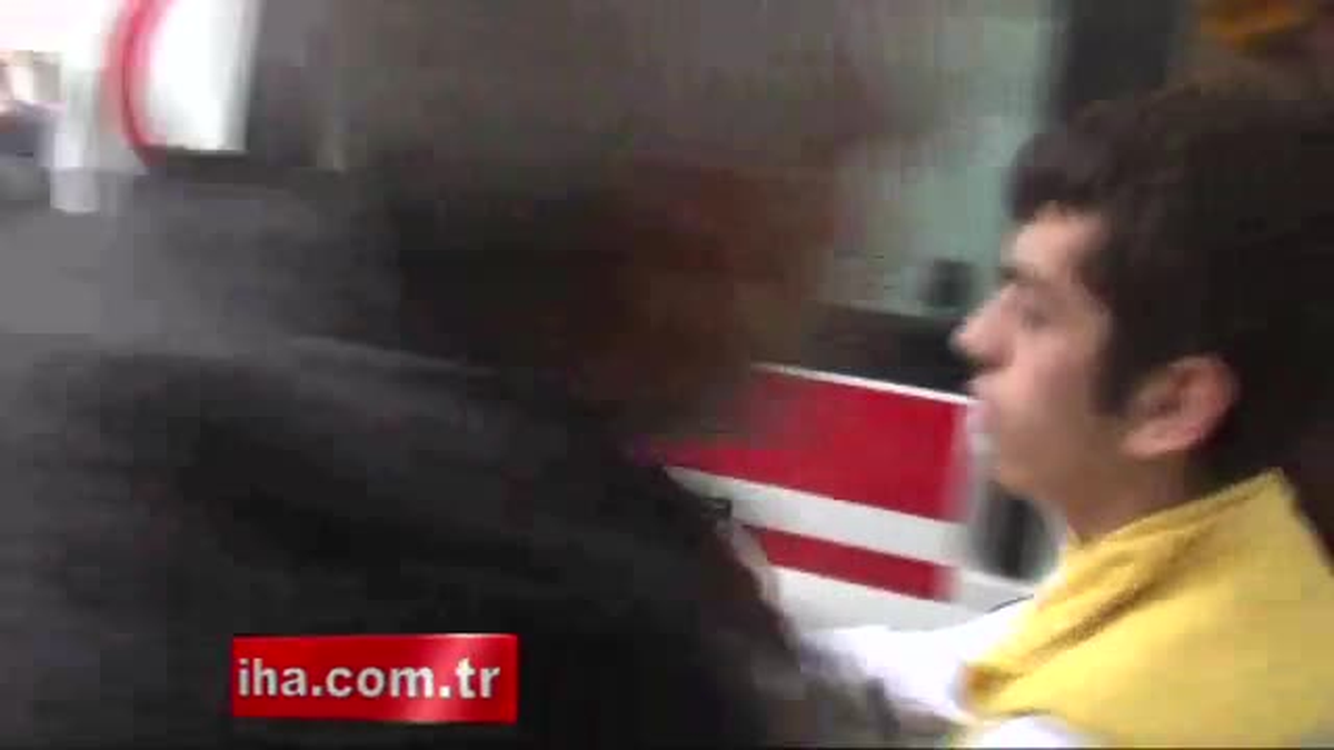 Bursa\'da Kimyasal Paniği: 62 Öğrenci Hastanede