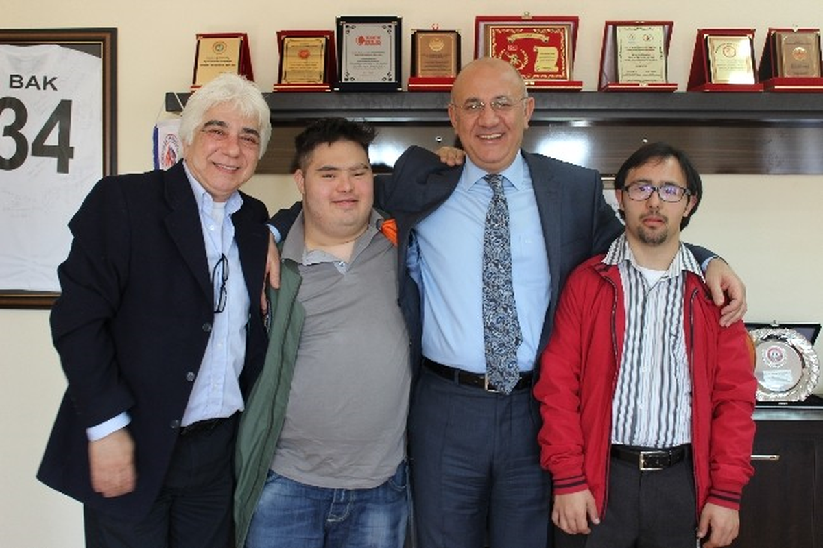 Dr. Burhanettin Hacıcaferoğlu\'na Ziyaret
