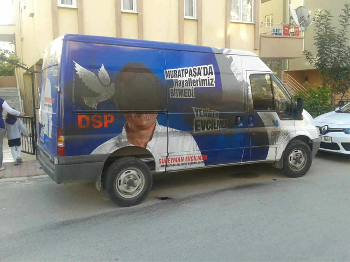 DSP Muratpaşa Tanıtım Araçlarına Zarar Verildiği İddiası