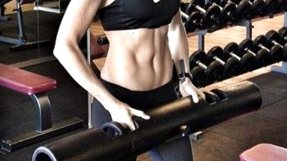 Eda Taşpınar Vücut Yaptı