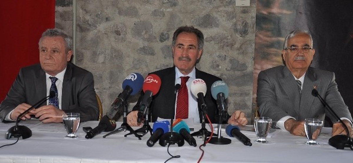 Ertuğrul Günay\'dan Yeni Parti Açıklaması
