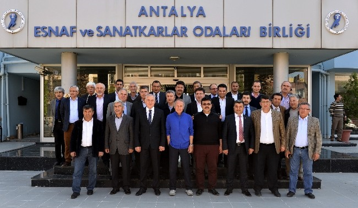 Evcilmen, "Esnafın Avukatlığını Yaptığım İçin Aday Gösterilmedim"