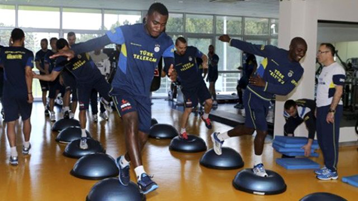 Fenerbahçe Günü Çift Antrenmanla Tamamladı