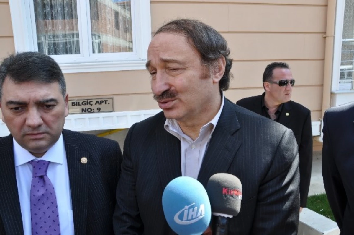 Gençlik ve Spor Eski Bakanı Özak\'tan Aktaş Ailesine Taziye Ziyareti
