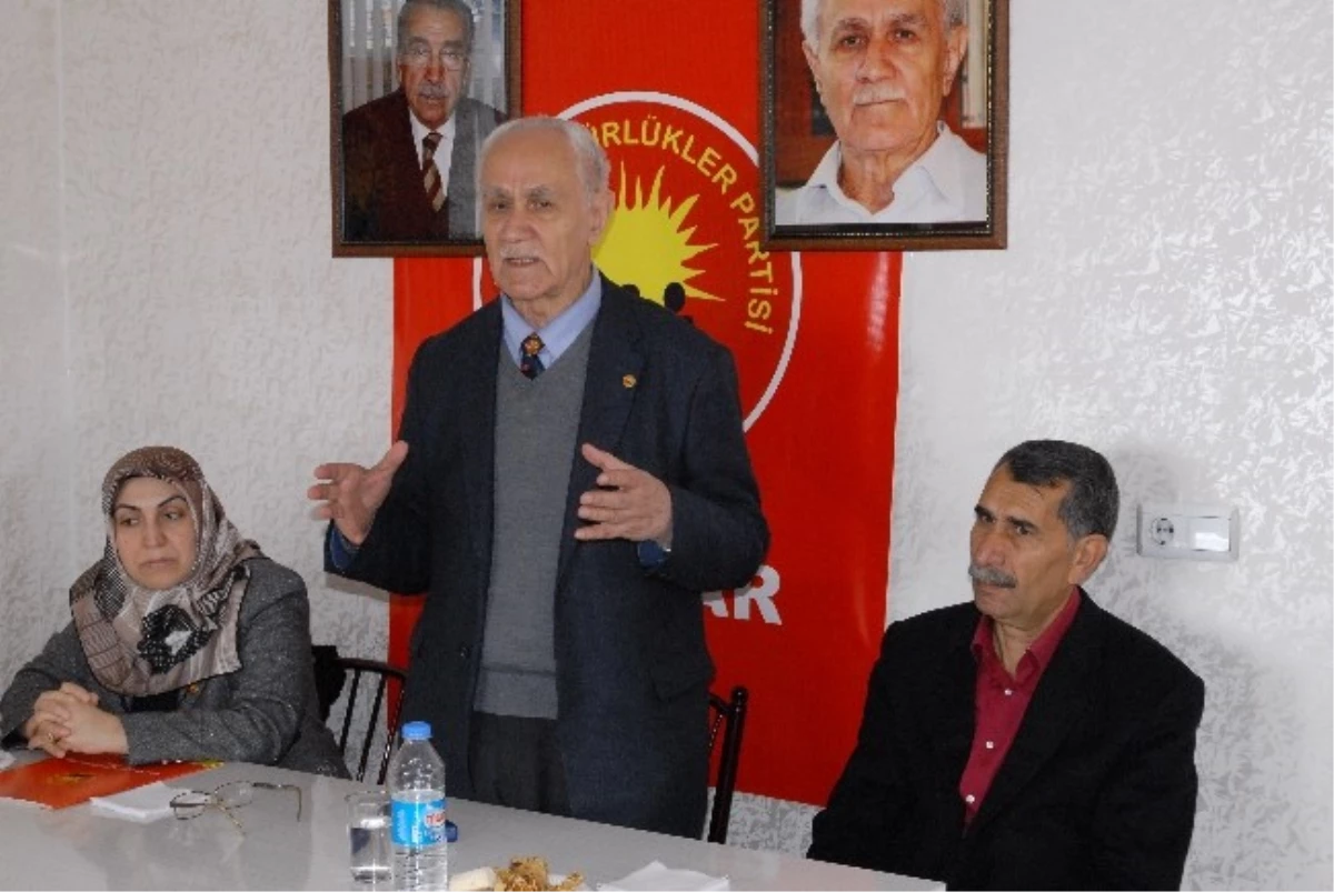 Hak-Par Genel Başkanı Burkay Ergani\'de Seçim Bürosu Açılışına Katıldı