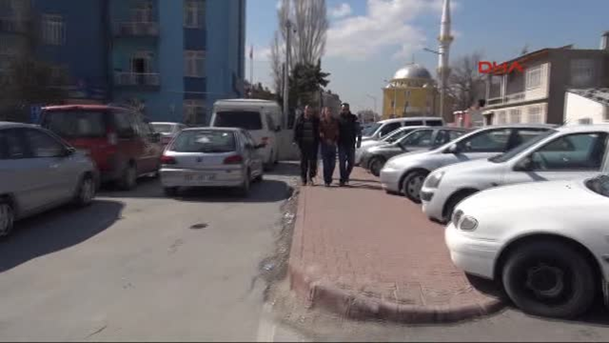 Hırsızlık Şüphelisi, Aynı Kıyafetleri Giyince Yakalandı