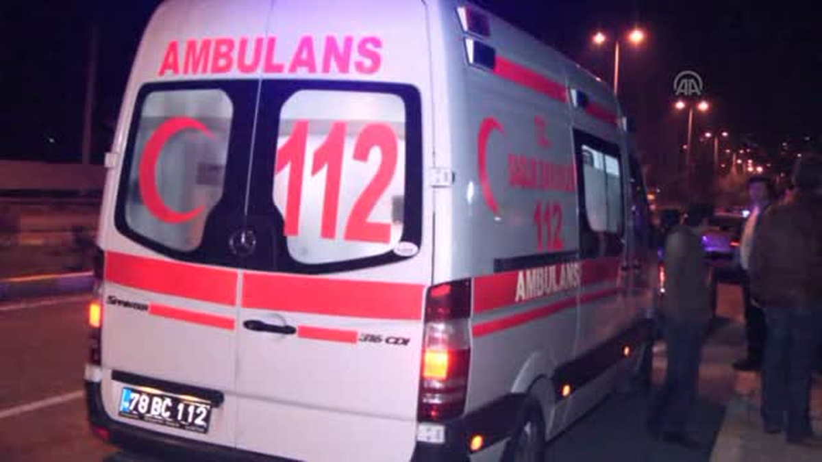 Karabük\'te Kayalıklardan Düşen Kişi Yaralandı