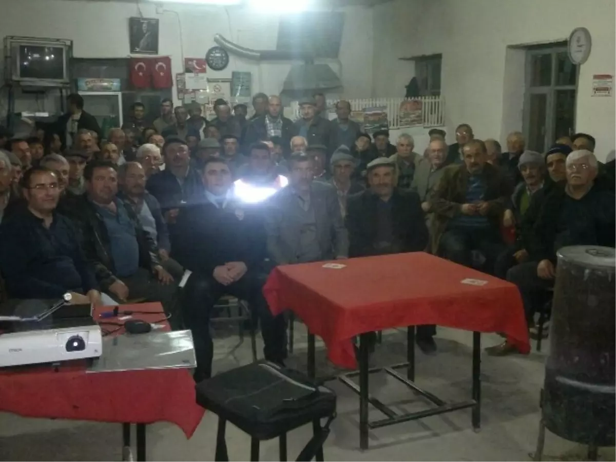 Korkuteli'nde Traktör Sürücüleri Bilgilendirildi