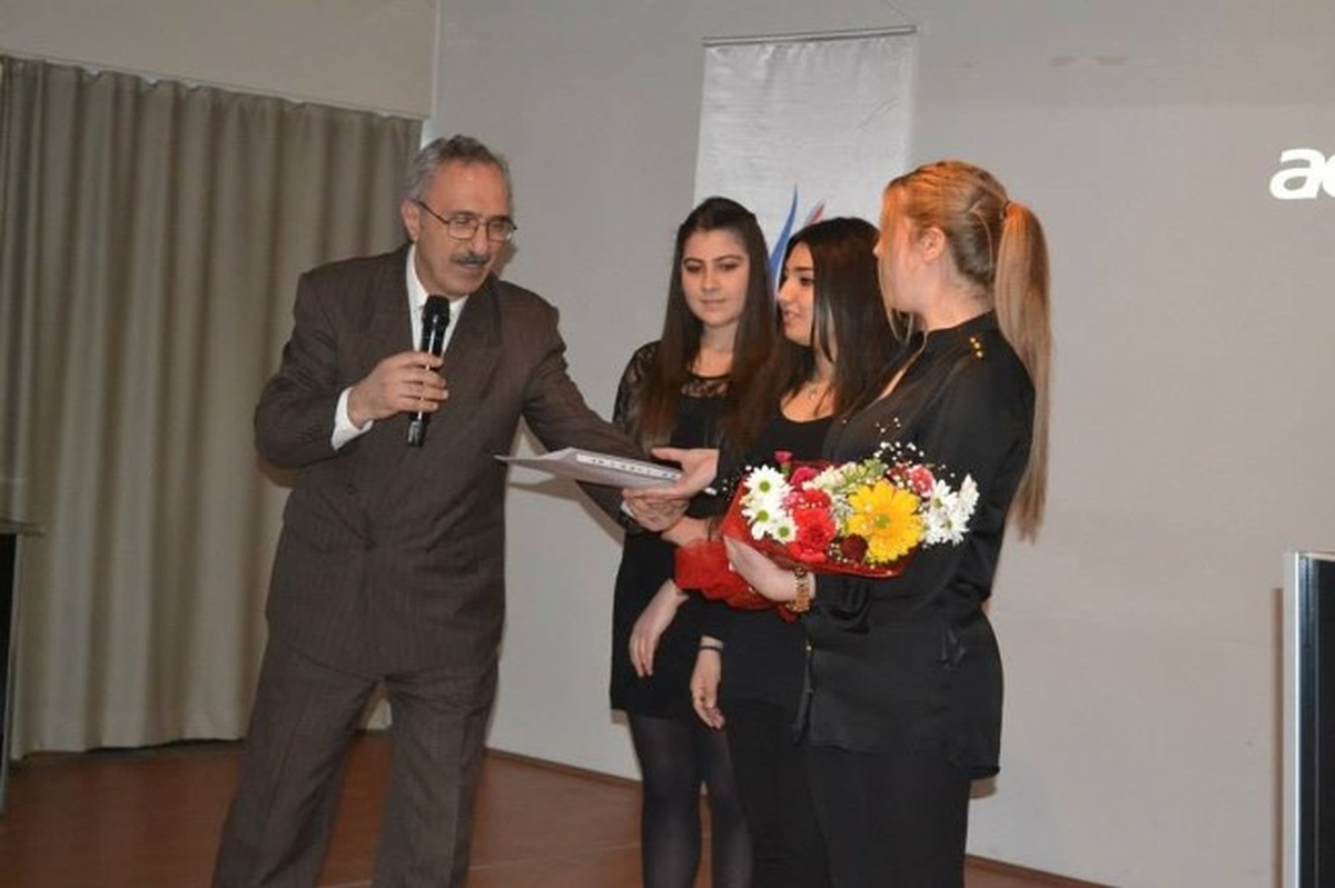 Kula Meslek Yüksek Okulunda Şehitler Anıldı