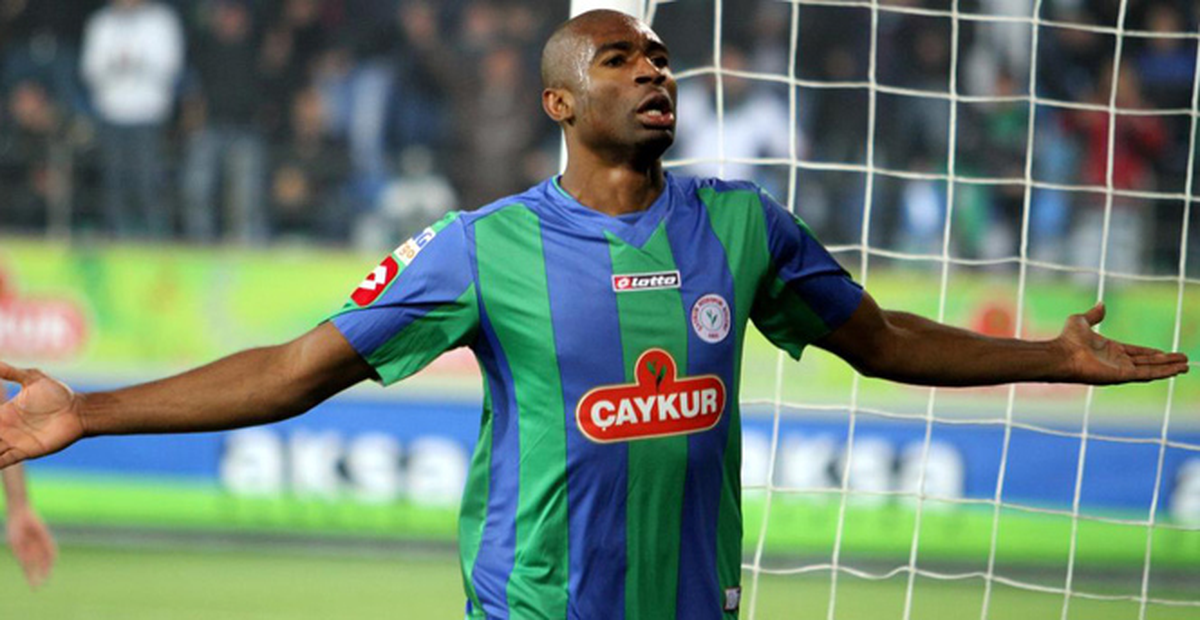 Kweuke, "Üç Büyükler"İ Boş Geçmeyen Tek Oyuncu