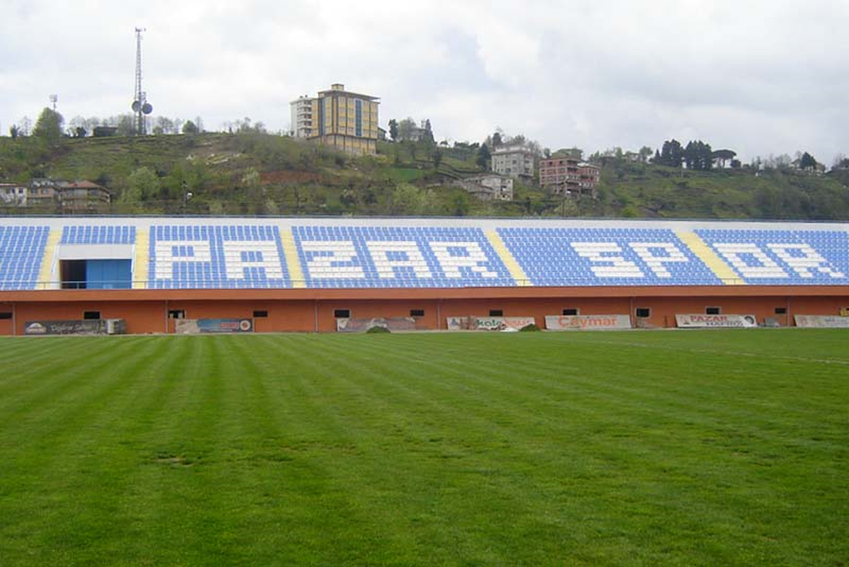 Pazar İlçe Stadı Tribün ve Zemin İhalesi Yapıldı