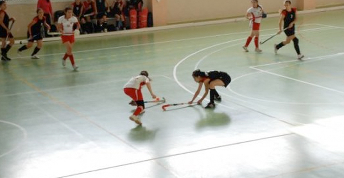 Salon Hokeyinde Akdora Gençlik, Şampiyon Oldu