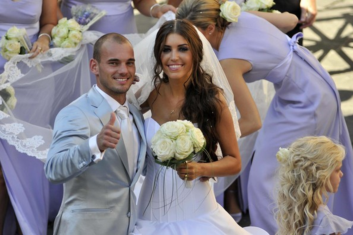 Sneijder, Yolanthe'nin Doğum Gününü Twitter'dan Kutladı