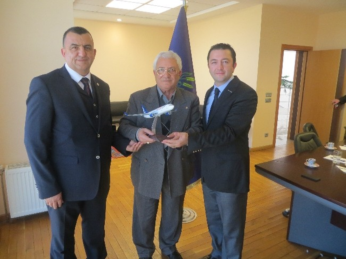 THY Görevlileri Ticaret Borsasını Ziyaret Etti