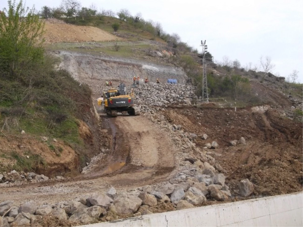 Trabzon\'da Kanuni Bulvarı Çalışmalarında Boztepe Tüneli İnşaatı Başladı