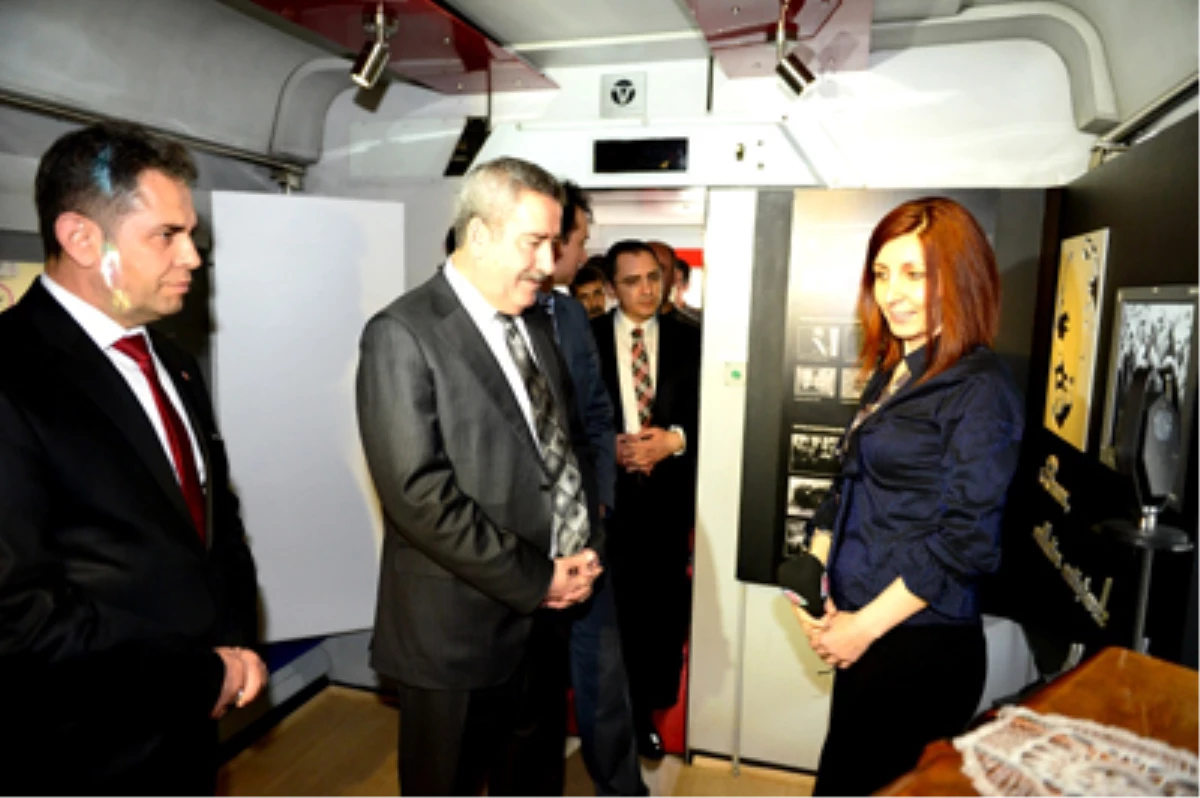Diyarbakır Valisi Kıraç TRT Vagonunu Ziyaret Etti
