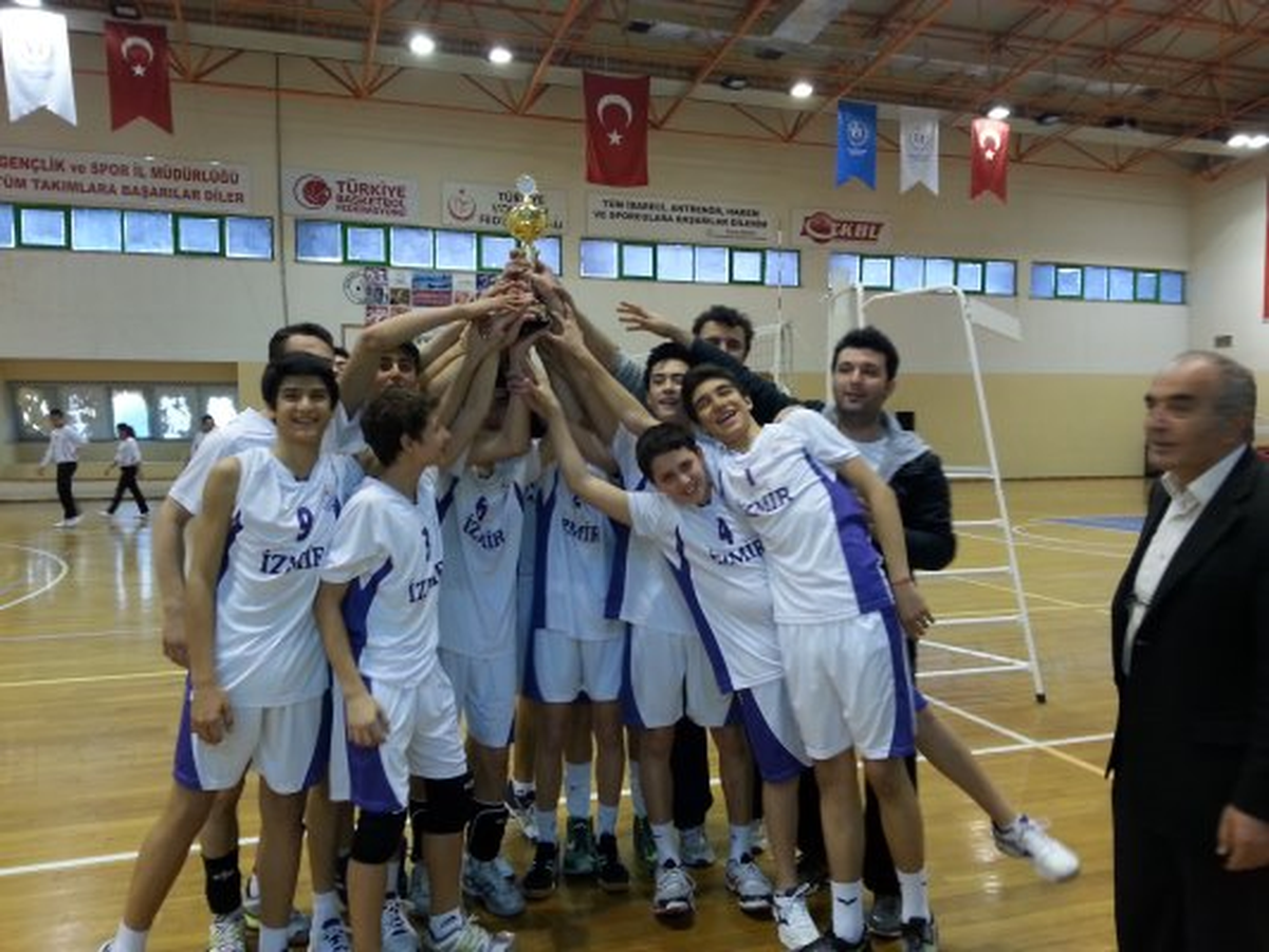 Analig Voleybol Müsabakaları Sona Erdi
