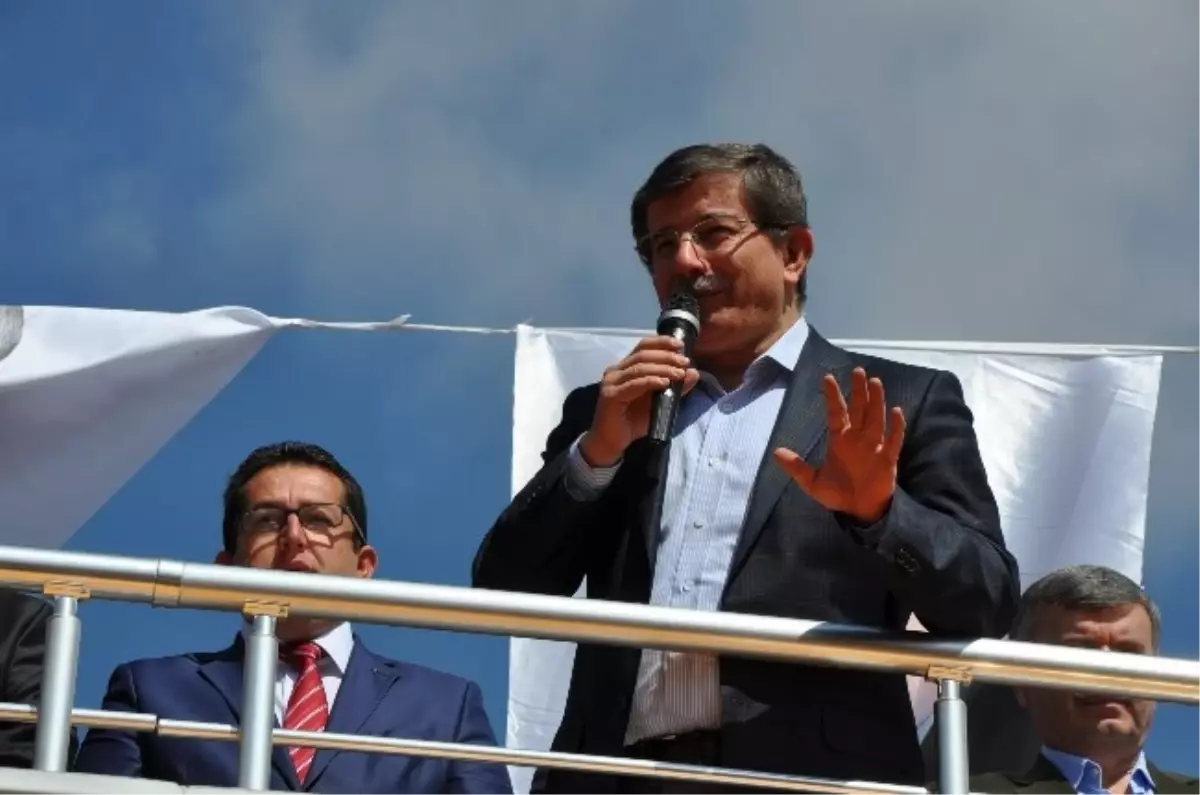 Bakan Davutoğlu\'nun Konya\'daki Seçim Çalışmaları