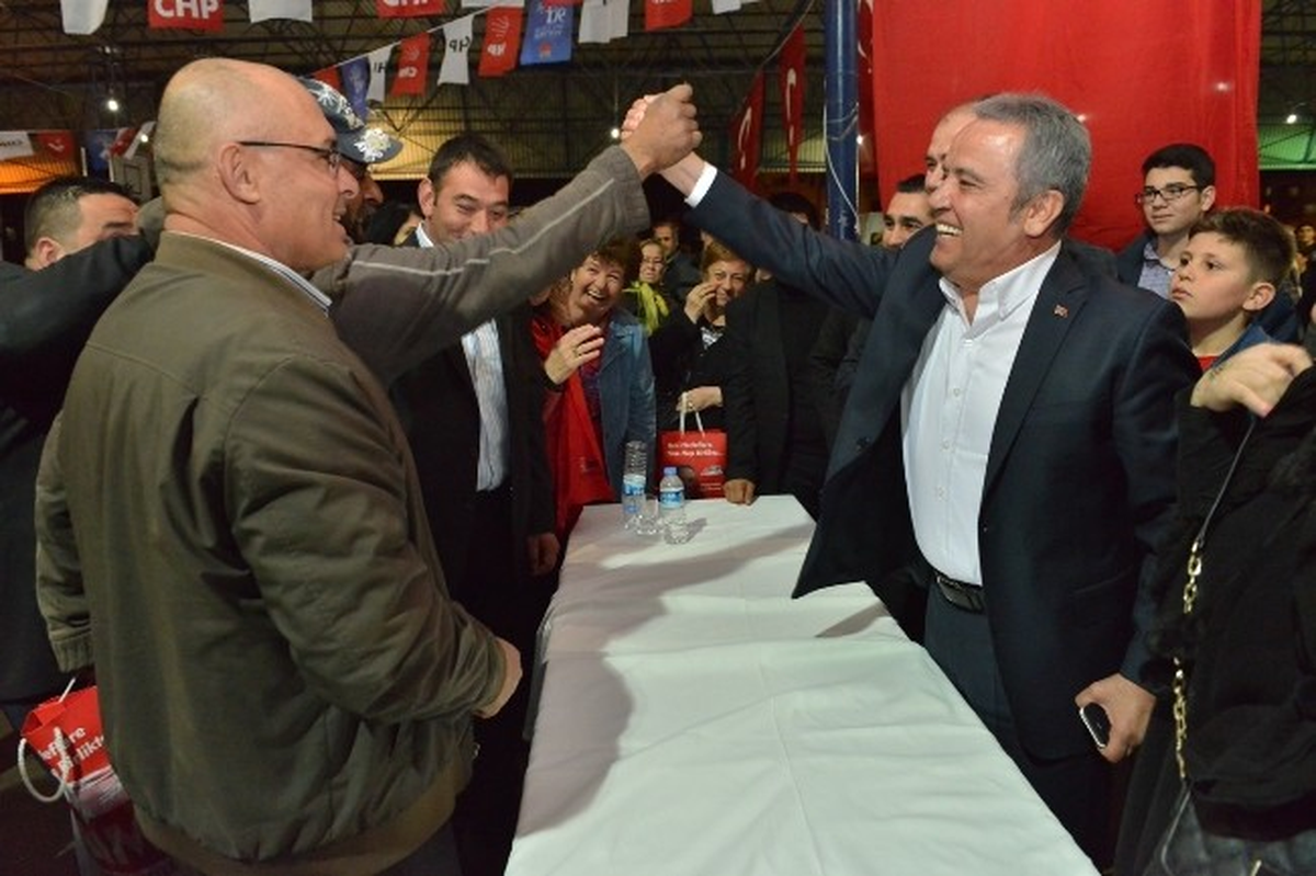 Başkan Böcek Mahalle Toplantılarına Devam Ediyor