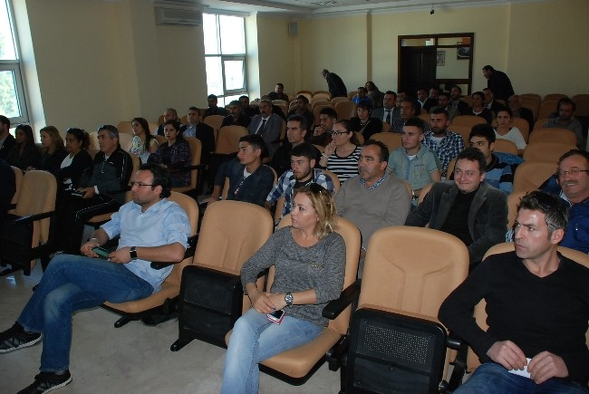 Didim\'deki Emlakçılar İnterneti Etkin Kullanma Konusunda Bilgilendirildi