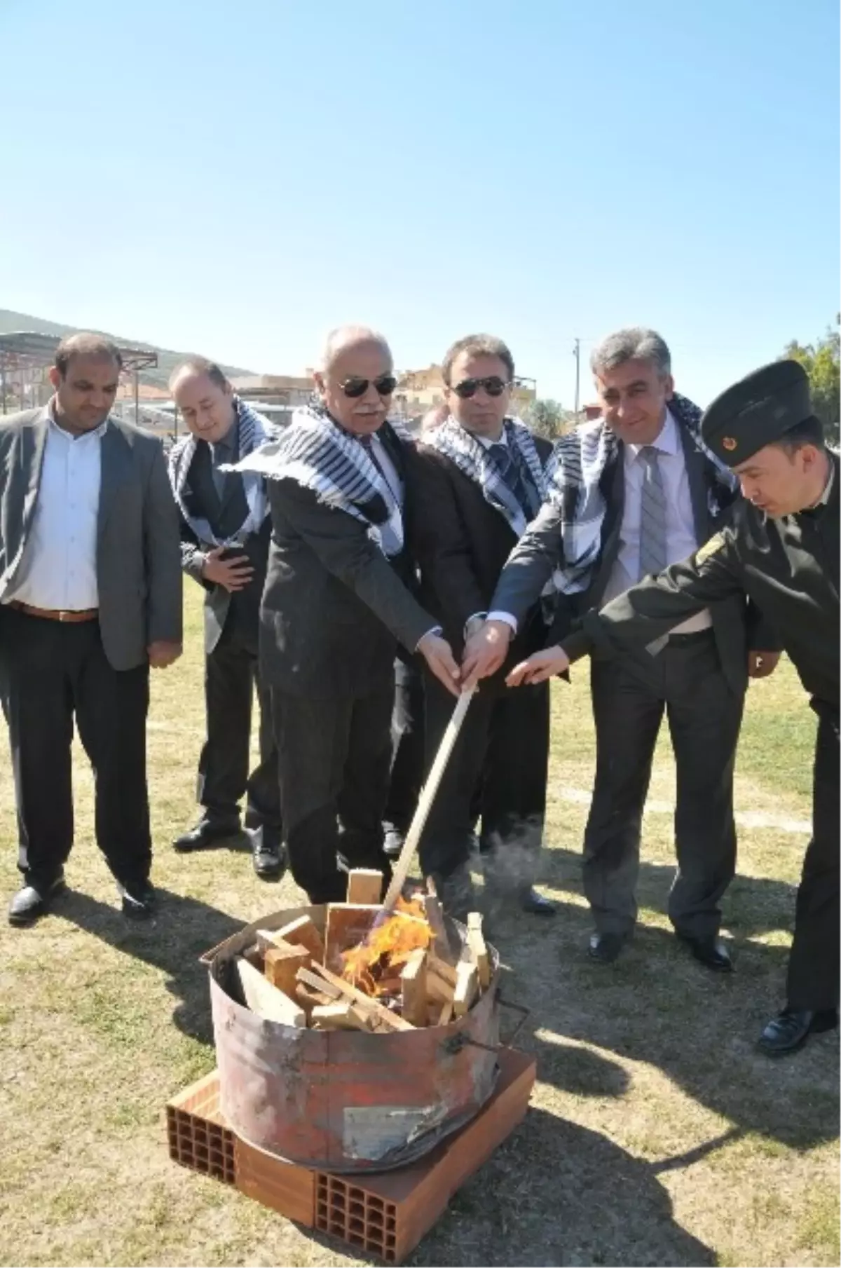 Güzelbahçe Baharı Karşıladı