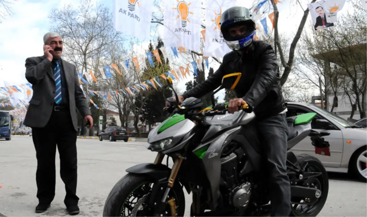 Kenan Sofuoğlu, AK Parti Mitingine Katıldı