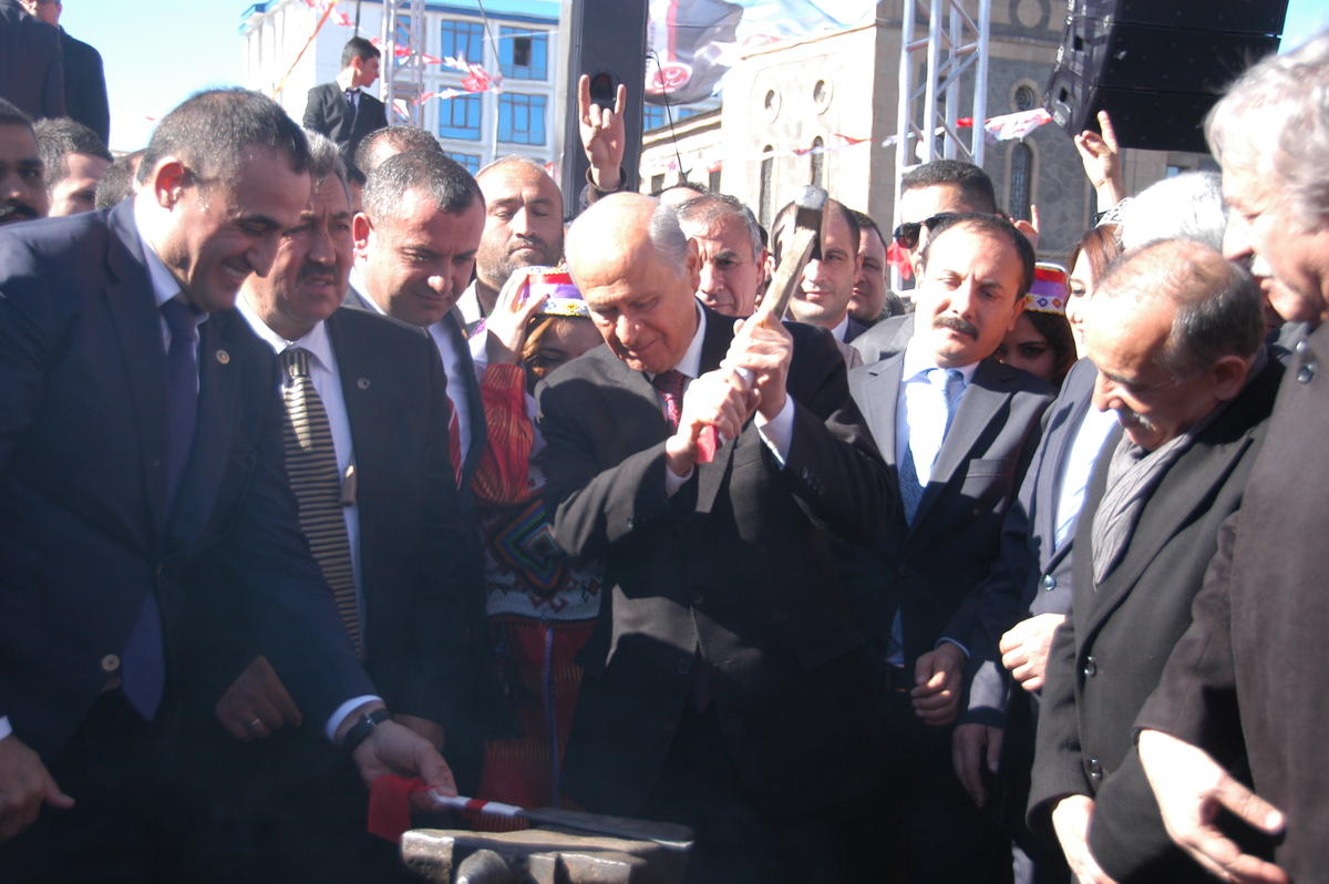 MHP\'nin Kars Mitingi