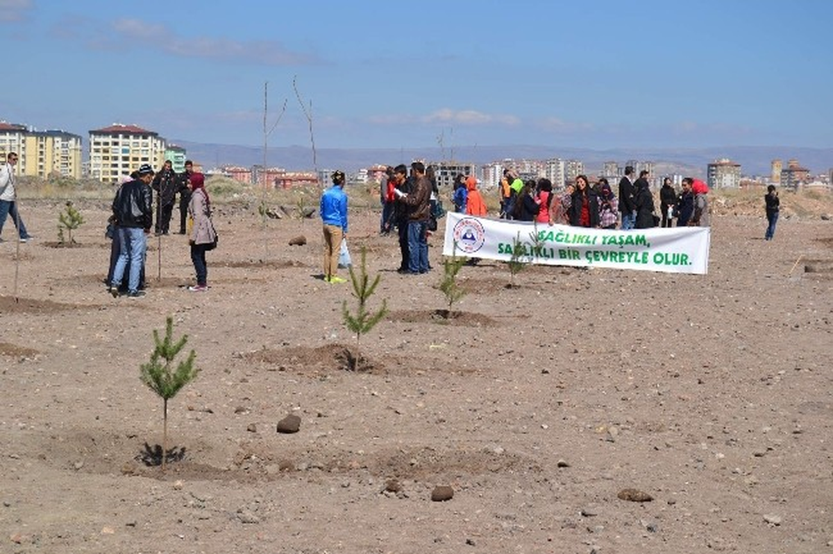 Nevruz Bayramı Kutlamaları Kapsamında Erciyes Üniversitesi Deprem Araştırma Laboratuvar Hizmet...