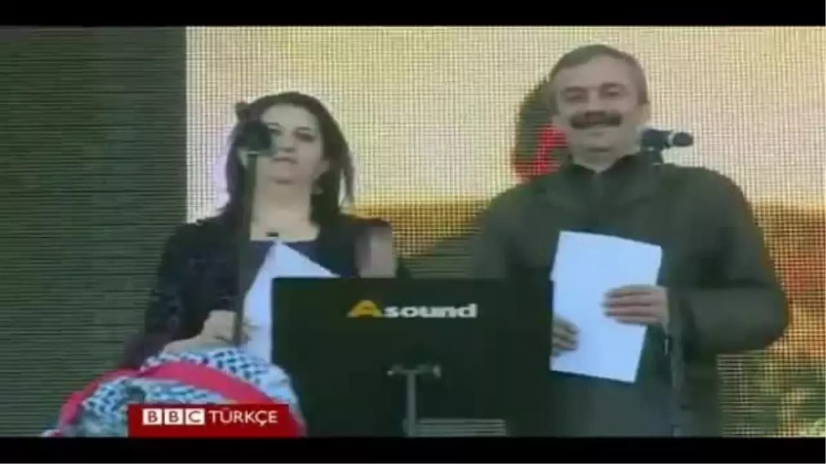 Öcalan\'ın Mektubu Kürtçe ve Türkçe Okundu