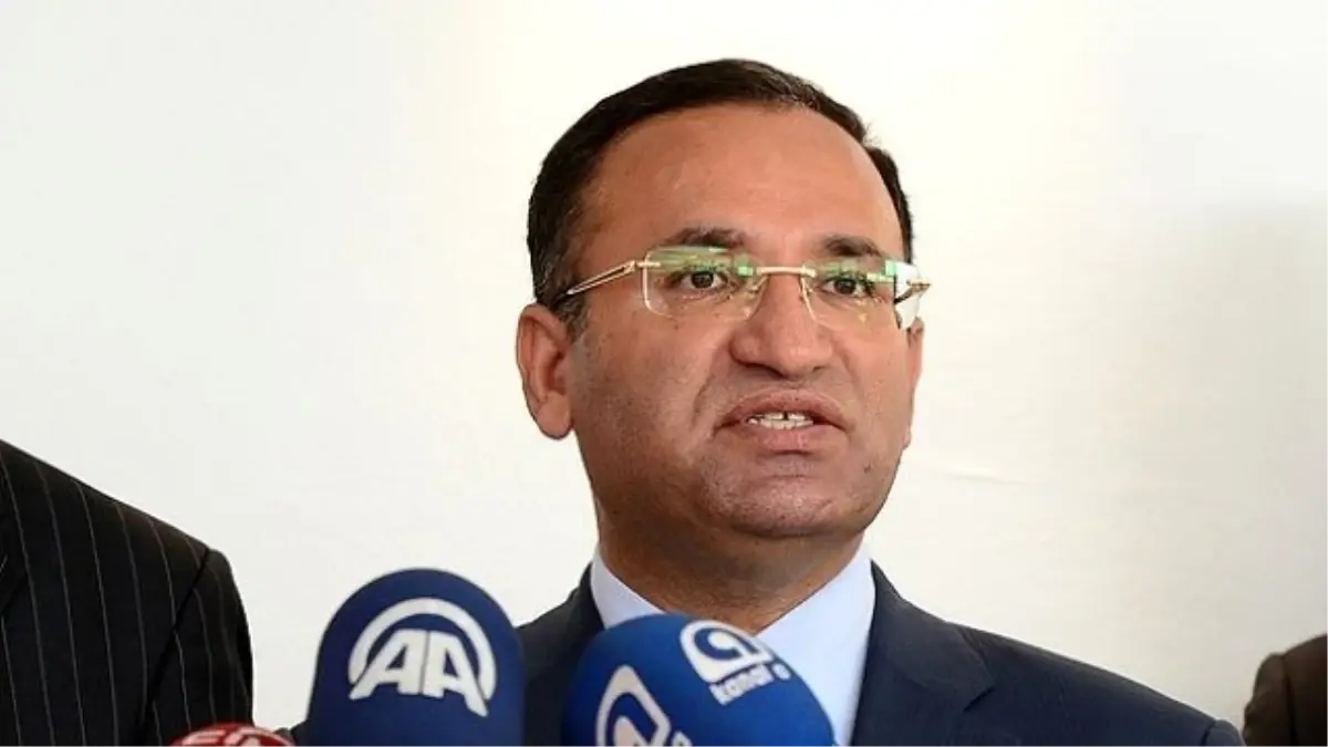 Bozdağ: Twıtter\'ı Yasaklama Değil, Mahkeme Kararı İcrası