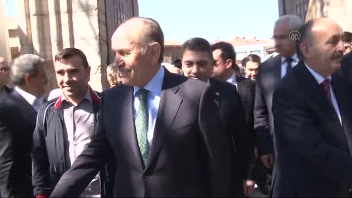 Sağlık Bakanı Müezzinoğlu - Twitter\'a erişim -