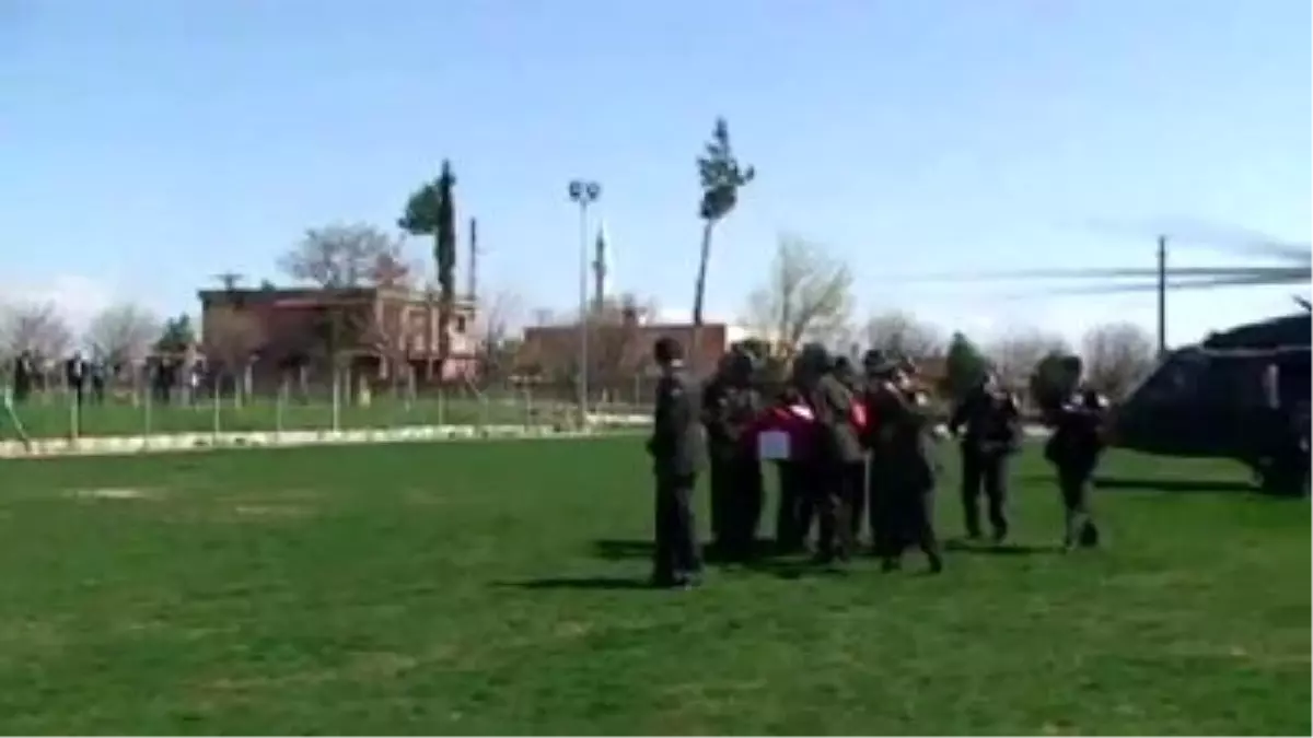 Şehit Astsubay Gözyaşlarıyla Uğurlandı