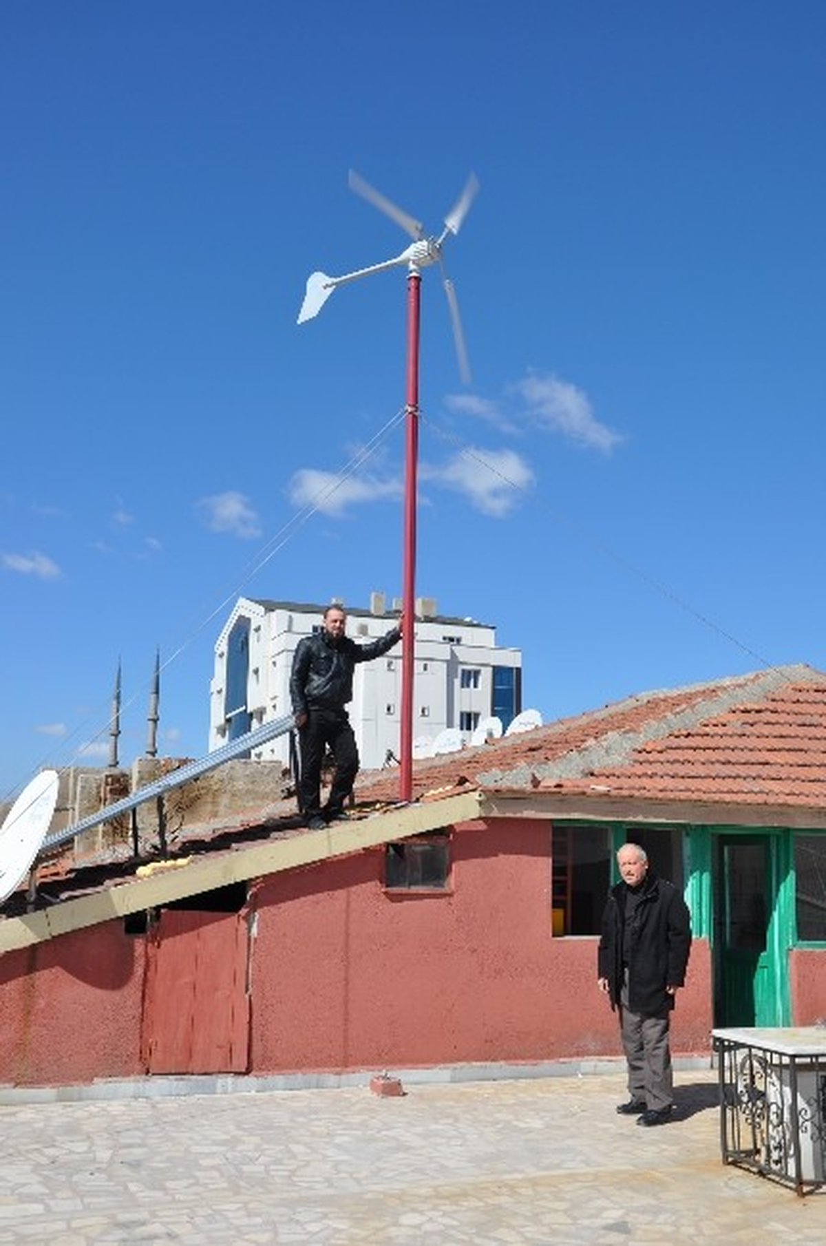 Sorgunlu İki Girişimci Kendi Elektriğini Üretiyor