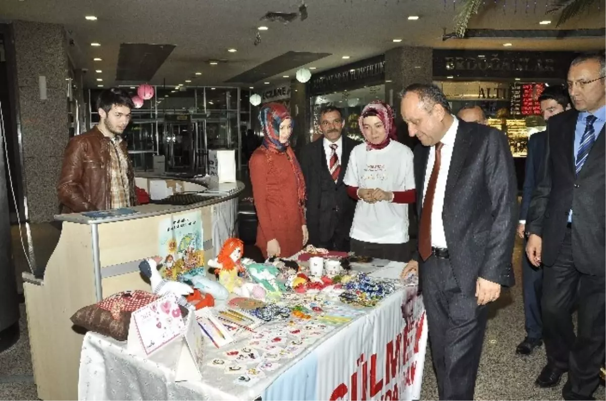 Tahsin Babaş, Lösev Standını Ziyaret Etti