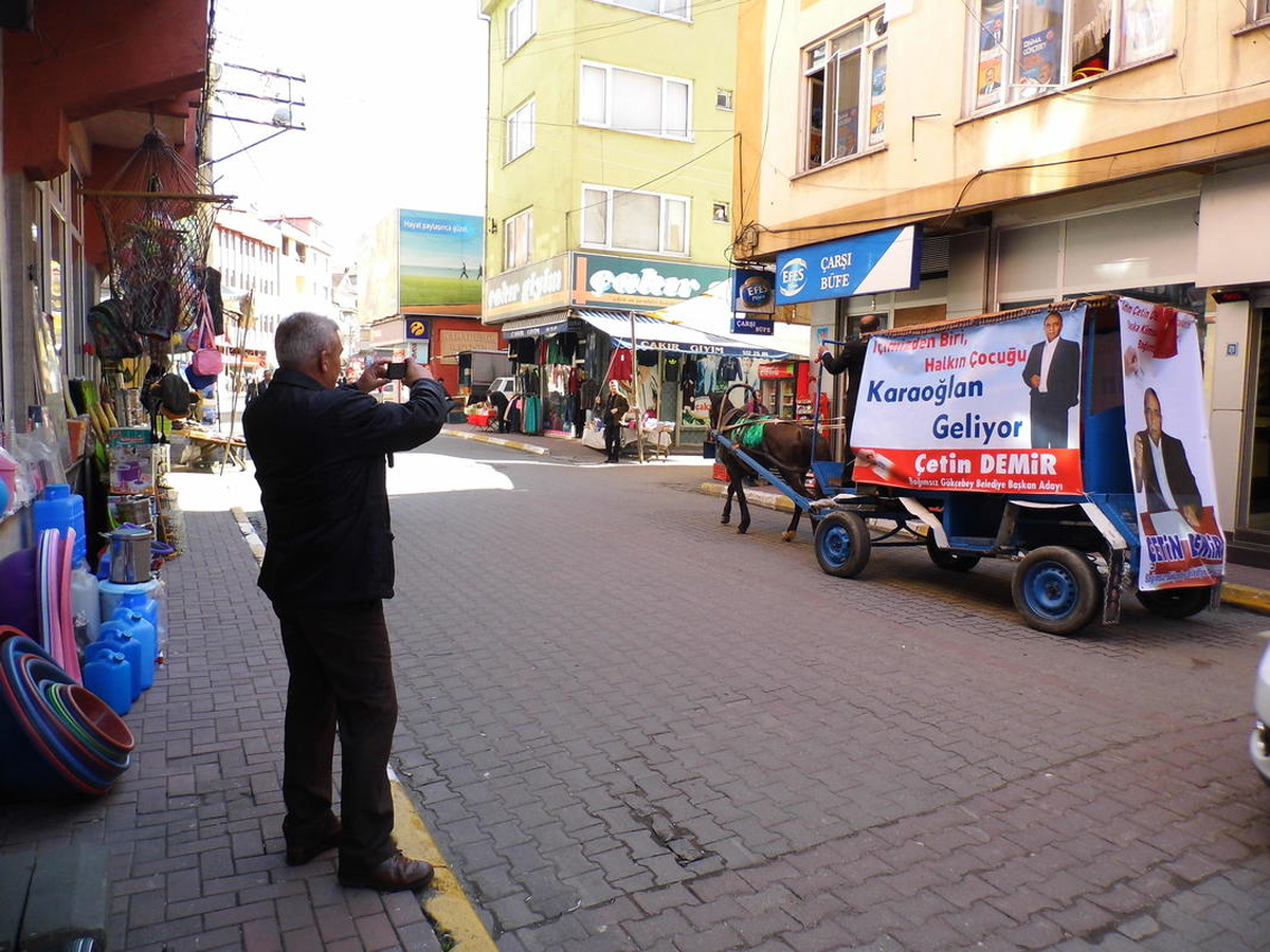 Bağımsız Adayın Faytonlu Seçim Çalışması