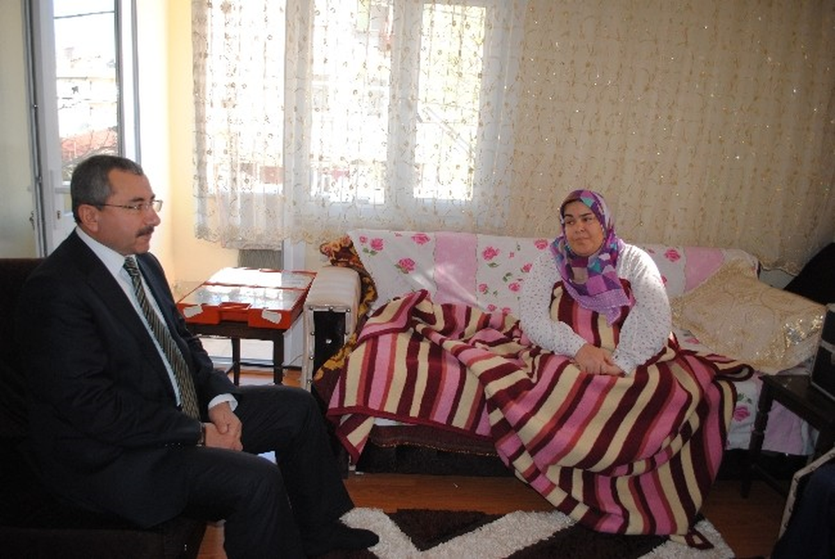 Sancaktepe\'de Bakıma Muhtaçlara Evde 5 Yıldızlı Hizmet