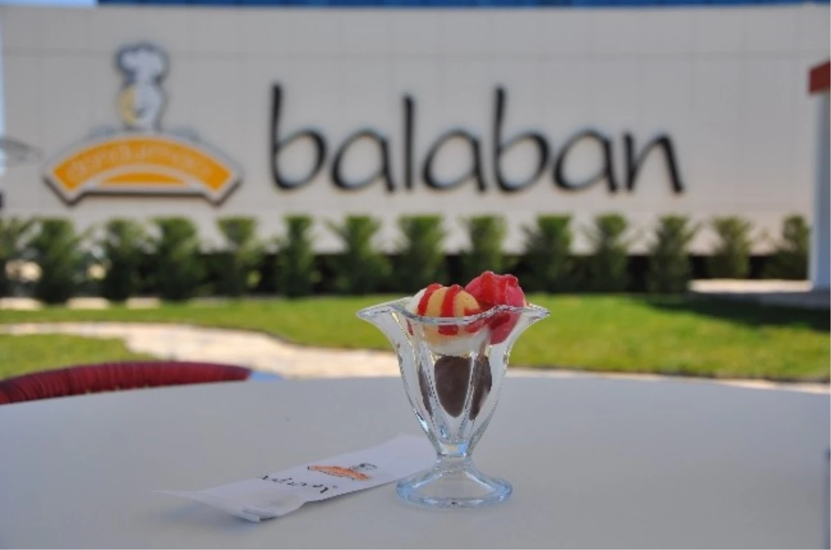 Balaban Dondurma Sezonunu Açtı